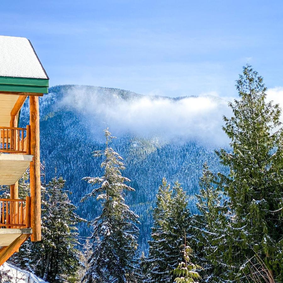 Coast Hillcrest Hotel Revelstoke Exterior foto